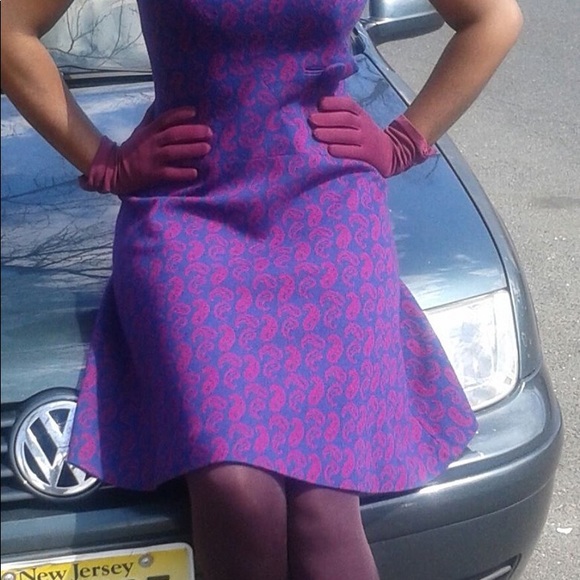 Beautiful Paisley Print Vintage Mod Dress - Picture 1 of 4